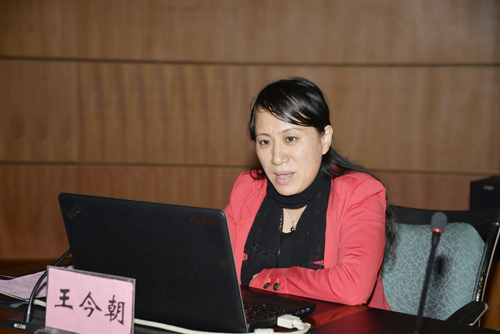 王今朝教授作学术报告