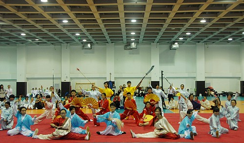 校武术队同学带来的闭幕式表演