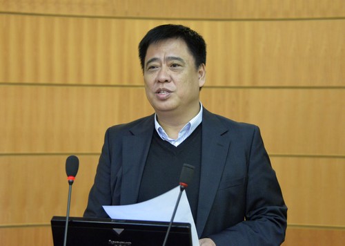 副校长王喜军教授主持讲座
