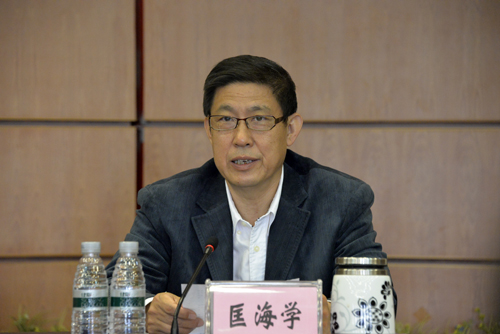 校长匡海学讲廉政党课