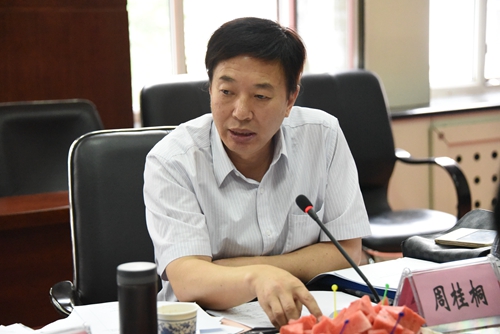 教育部高等学校中医学类专业教学指导委员会秘书长、天津中医药大学副校长周桂桐教授发言