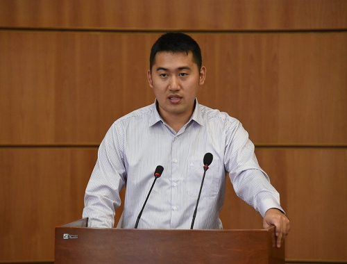 药学院党委2014级学生党支部书记李宝赫作经验介绍