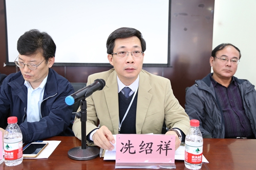 国家大型中医医院巡查工作组组长冼绍祥主持会议并讲话