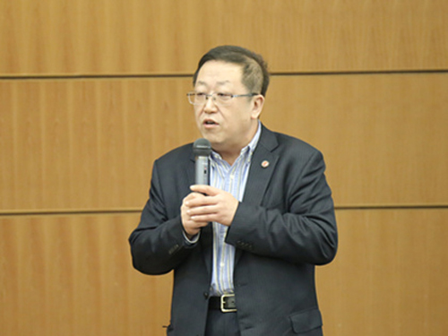 长春中医药大学丛德毓作学术报告