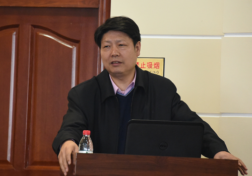 国家中医药管理局国家中医师资格认证中心主任杨金生作“基于中医师岗位胜任能力综合测评的标准研究”子课题中期汇报
