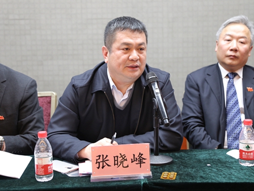 校党委常委、副校长张晓峰作讲话