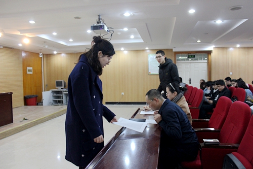 第一临床医学院中西医临床(联办)学生党支部开展民主评议党员工作