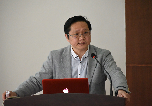 我校附属第一医院妇科主任吴效科教授以“中医妇科国际化”为主题同与会人员交流